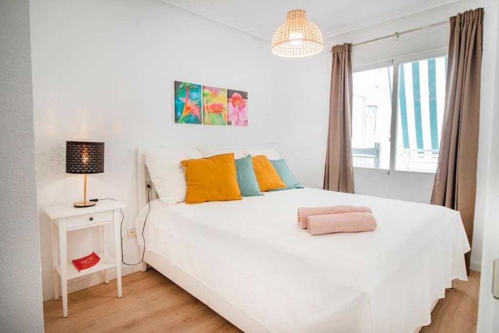 Feines Appartement Mit Hafenblick サンタ・ポラ エクステリア 写真
