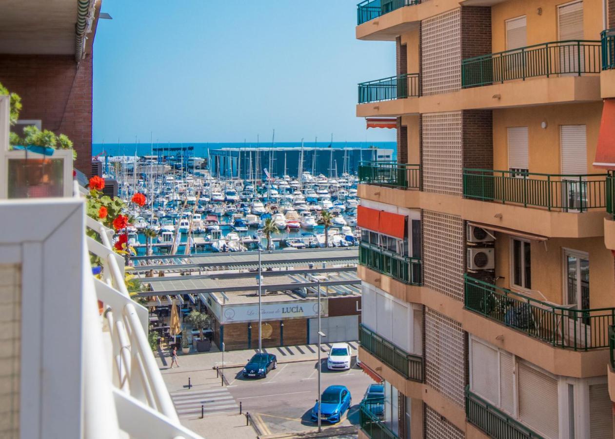 Feines Appartement Mit Hafenblick サンタ・ポラ エクステリア 写真